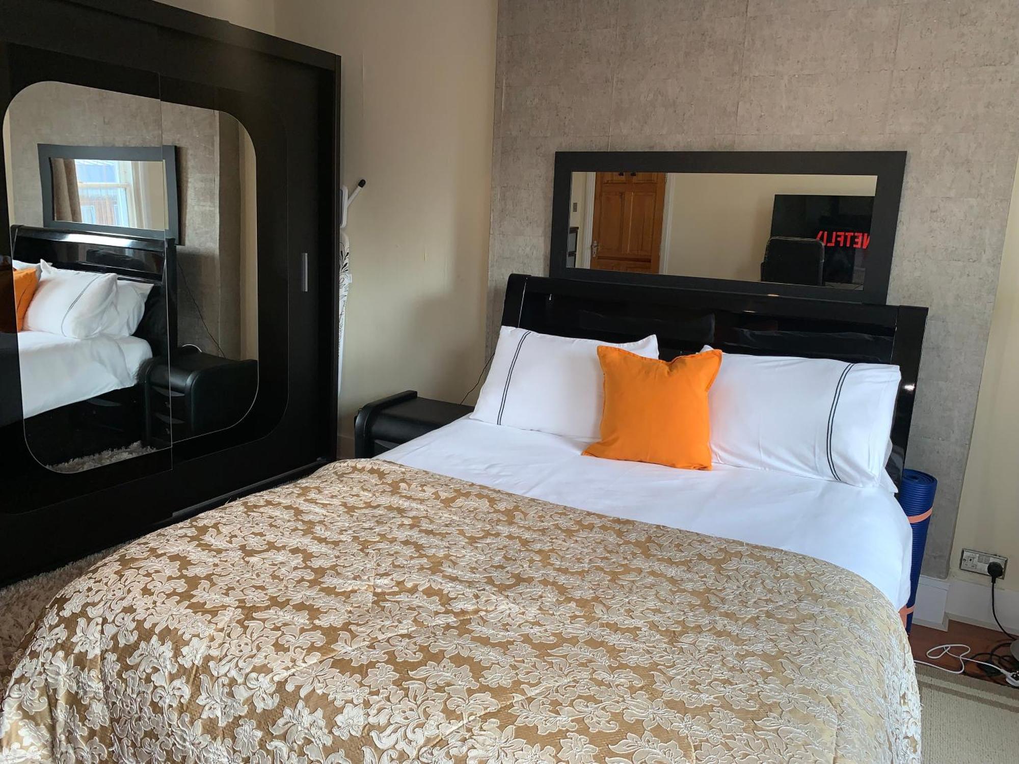 Superbly Furnished Apartment In Central London Bagian luar foto